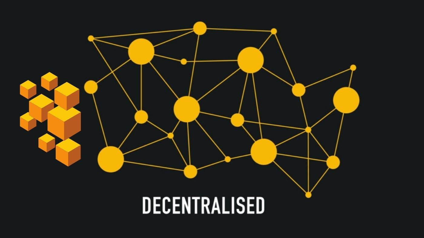 blockchain centralized decentralized distributed